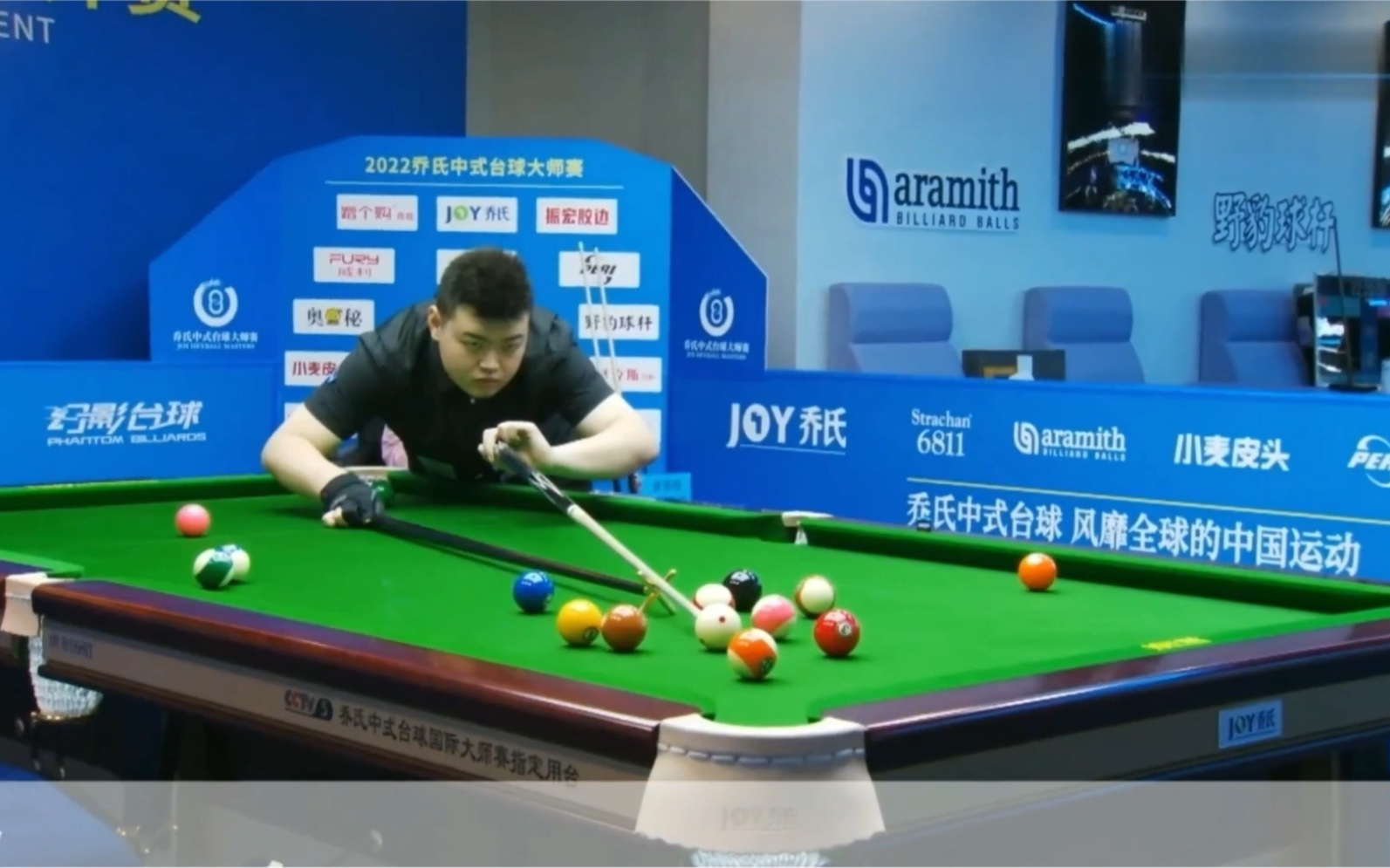 背后不仅是 背后不仅是